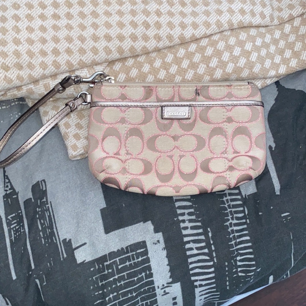 Coach wristlet wallet